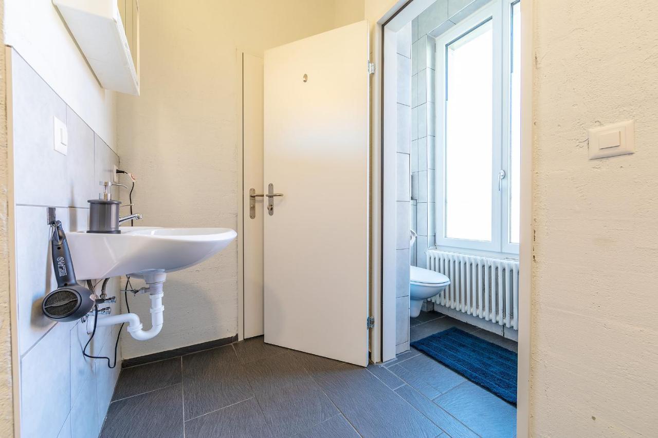 Simple Rooms - Yellow Inn St. Gallen Exterior foto