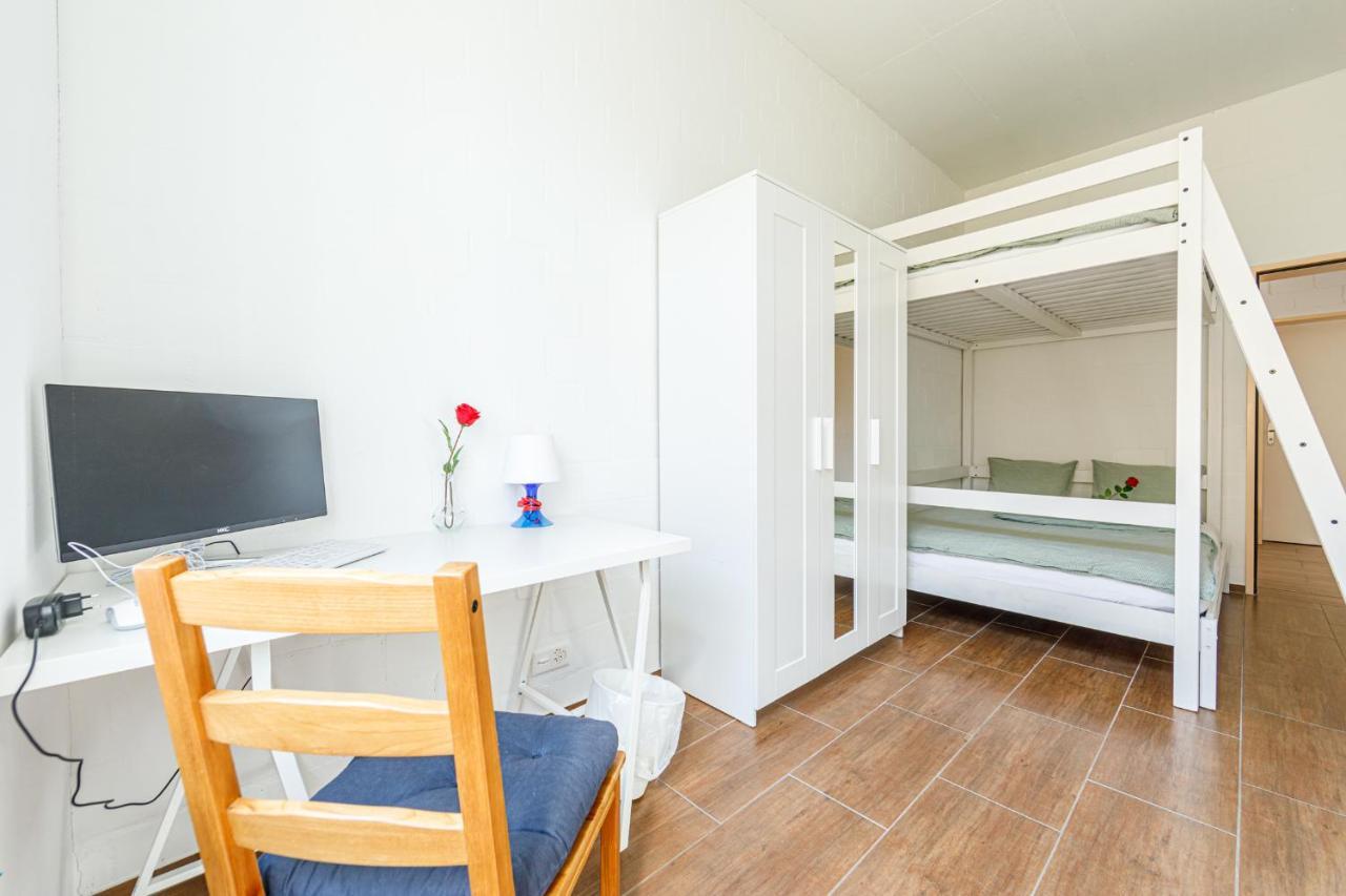 Simple Rooms - Yellow Inn St. Gallen Exterior foto