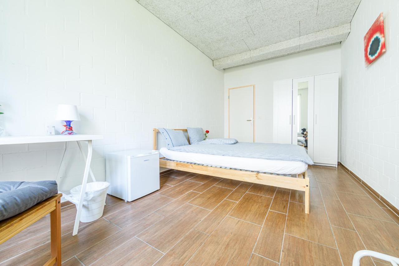 Simple Rooms - Yellow Inn St. Gallen Exterior foto
