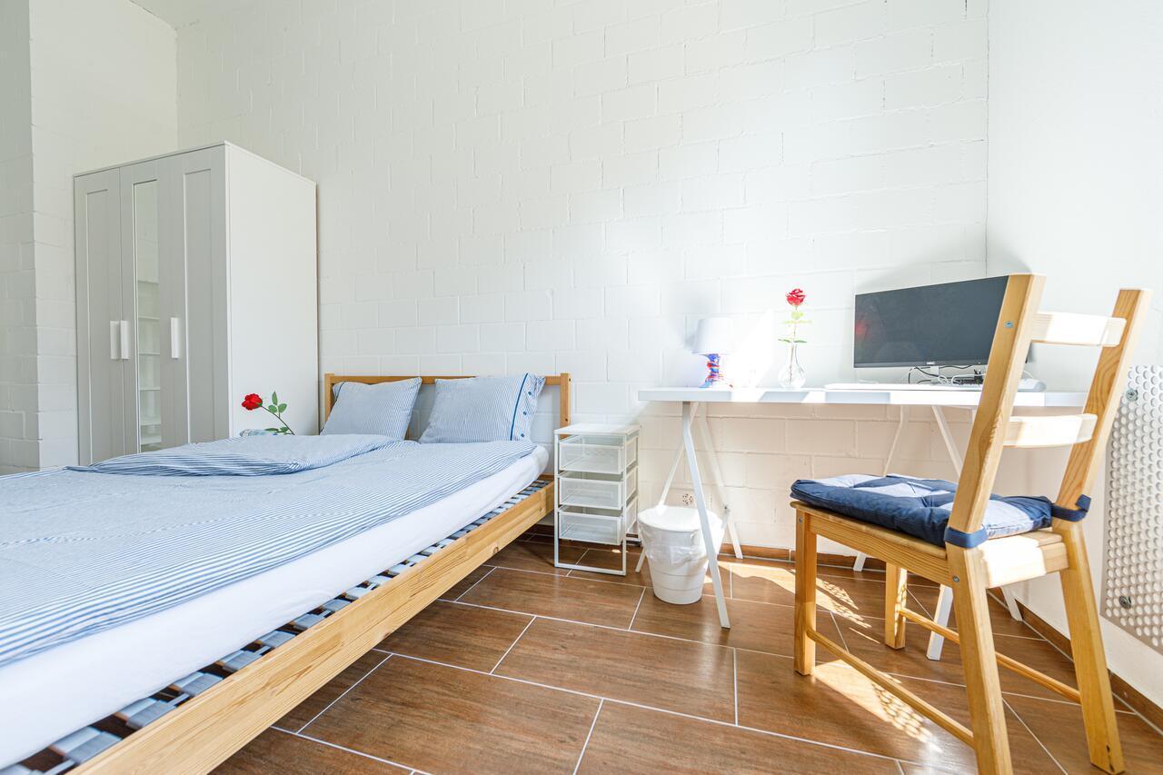 Simple Rooms - Yellow Inn St. Gallen Exterior foto