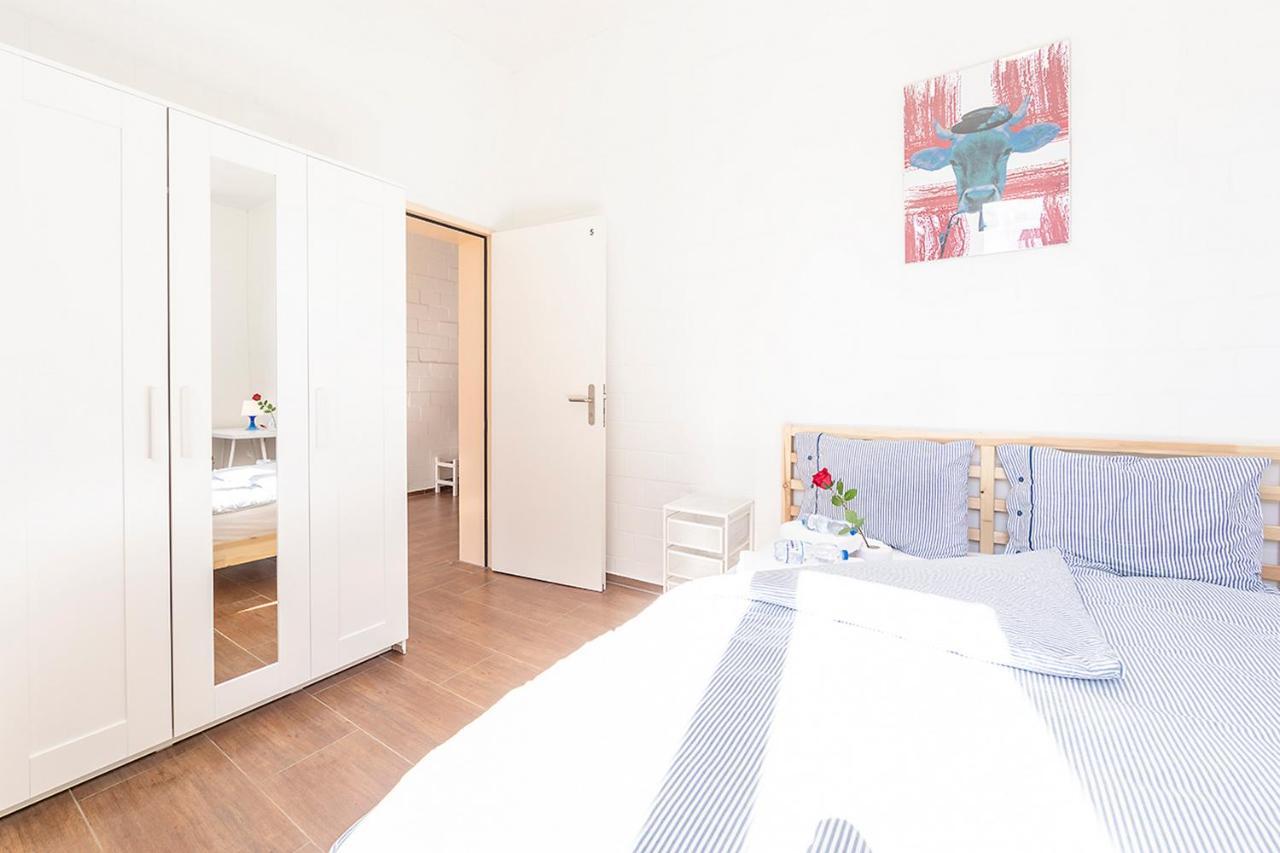 Simple Rooms - Yellow Inn St. Gallen Exterior foto