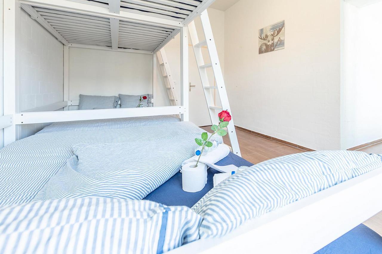 Simple Rooms - Yellow Inn St. Gallen Exterior foto