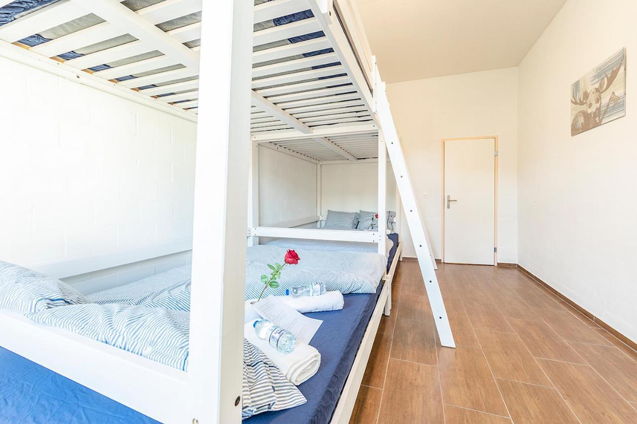 Simple Rooms - Yellow Inn St. Gallen Exterior foto